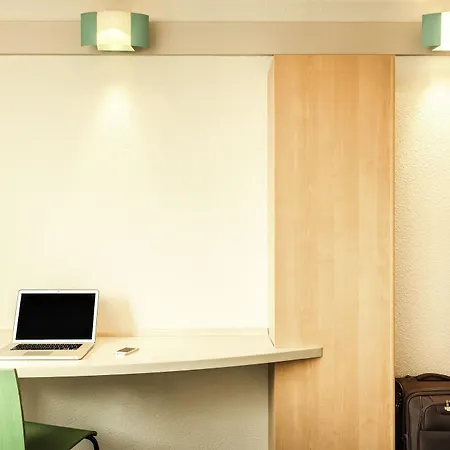 Ibis Paris Porte De Bercy Hotel