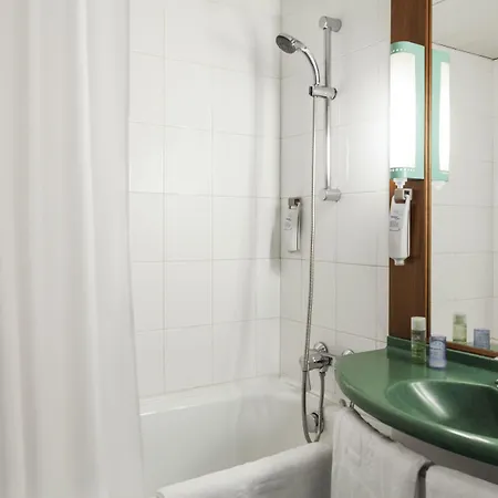 Ibis Paris Porte De Bercy Charenton-le-Pont