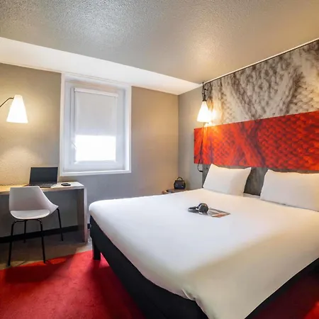 Ibis Paris Porte De Bercy מלון שרנטון-לה-פונט