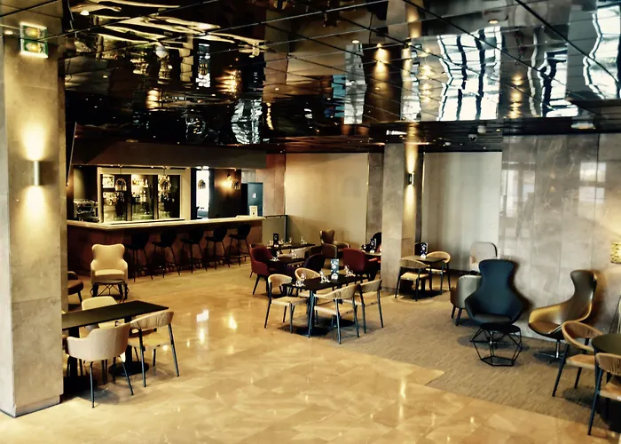 Hotel Ibis Paris Porte De Bercy