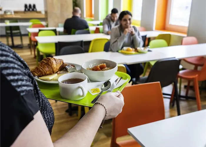 Hotel Ibis Paris Porte De Bercy Charenton-le-Pont