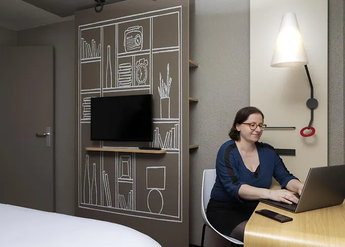 Hotel Ibis Paris Porte De Bercy 3*